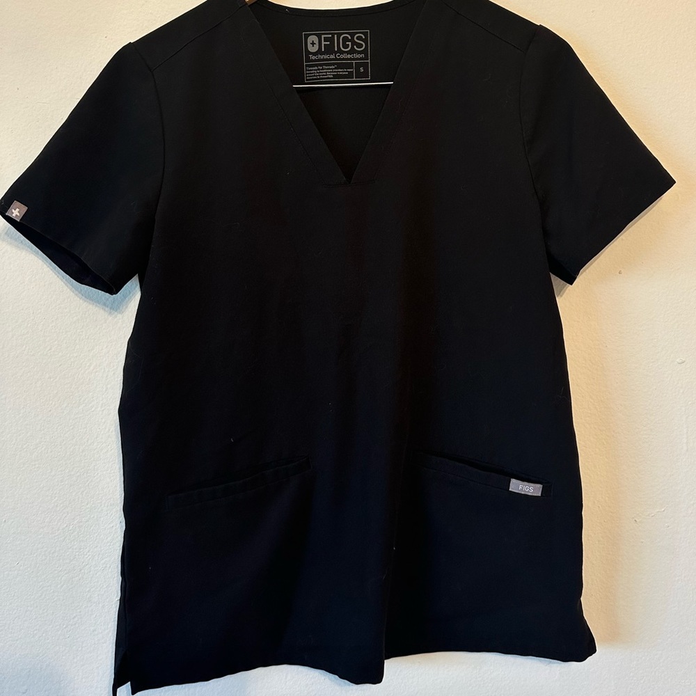 Figs Casma Three-Pocket Scrub Top